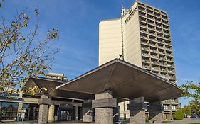Sandman Signature Vancouver Airport Hotel & Resort